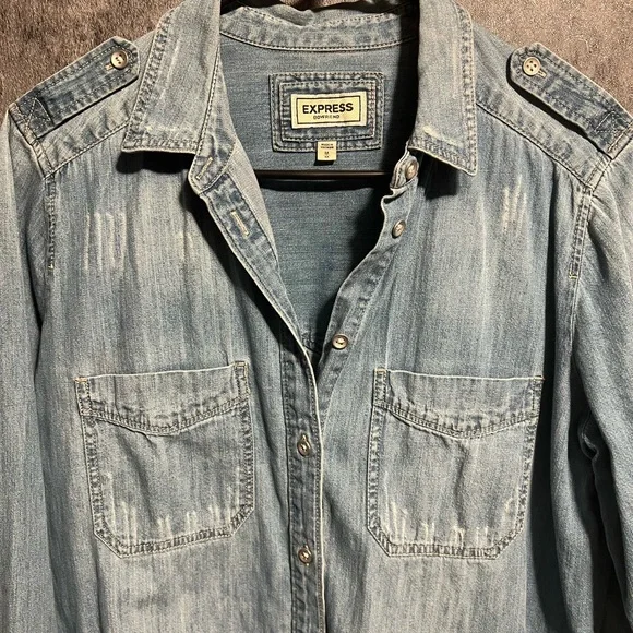 Express Boyfriend Denim Shirt - Picture 2 of 4